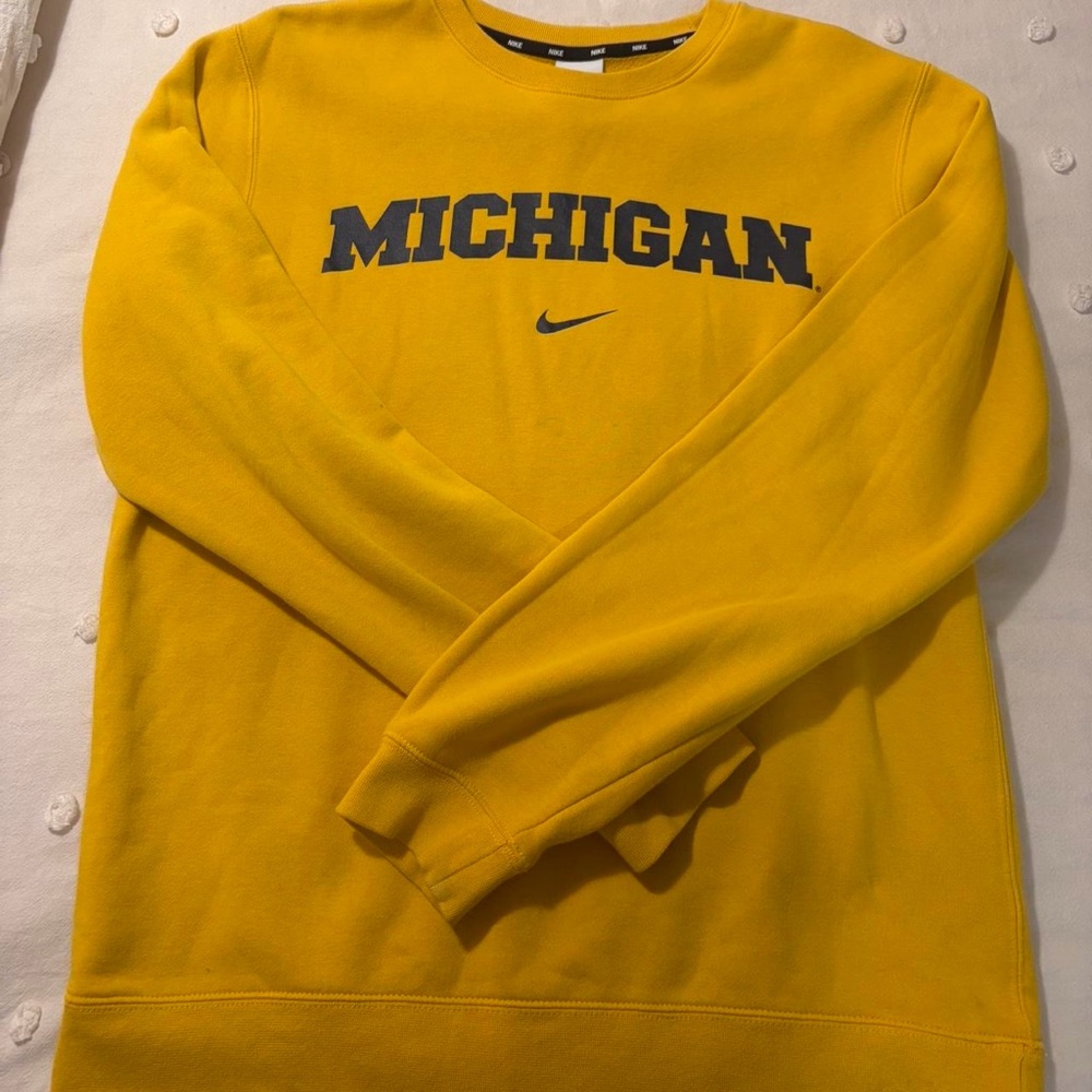 FINAL DAY FOR SALE TAKING BEST OFFER Nike Yellow Michigan Crewneck Sweater
